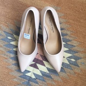 NWT Christian Siriano Nude Pumps